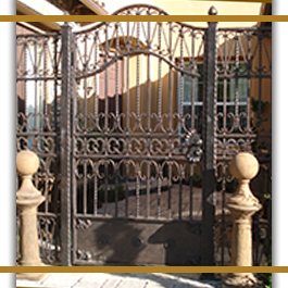 Custom Gate